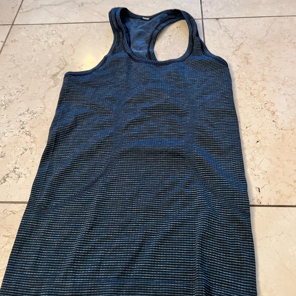 Lululemon swiftly tech